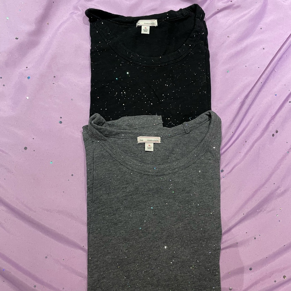 TWO GAP SPARKLY BLACK AND GRAY T SHIRTS SIZE XL